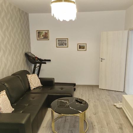 One Residence Popesti-Leordeni Εξωτερικό φωτογραφία